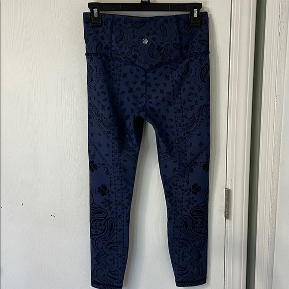 Athleta Like New Elation Textured 7/8 Tight Leggings Navy Floral Boho Size Small - Picture 3 of 11